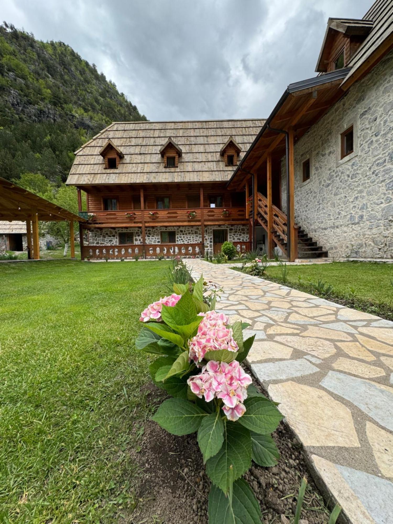 Guesthouse Prrockaj Тети Экстерьер фото